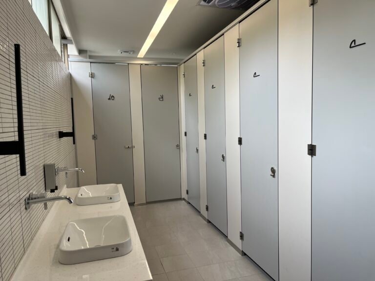 DB3A6D41-8154-4D76-8331-C26388F20F0E